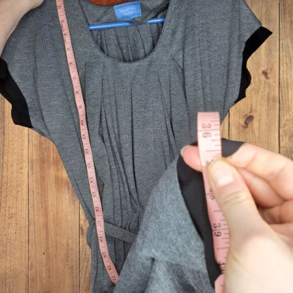 Simply Vera Vera Wang Dark Gray Tie Belt Dress with Pleats and Black Sheer Edges - Picture 9 of 13